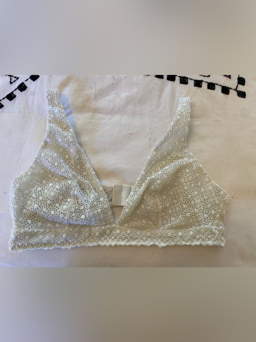 Lively White Lace Bralette